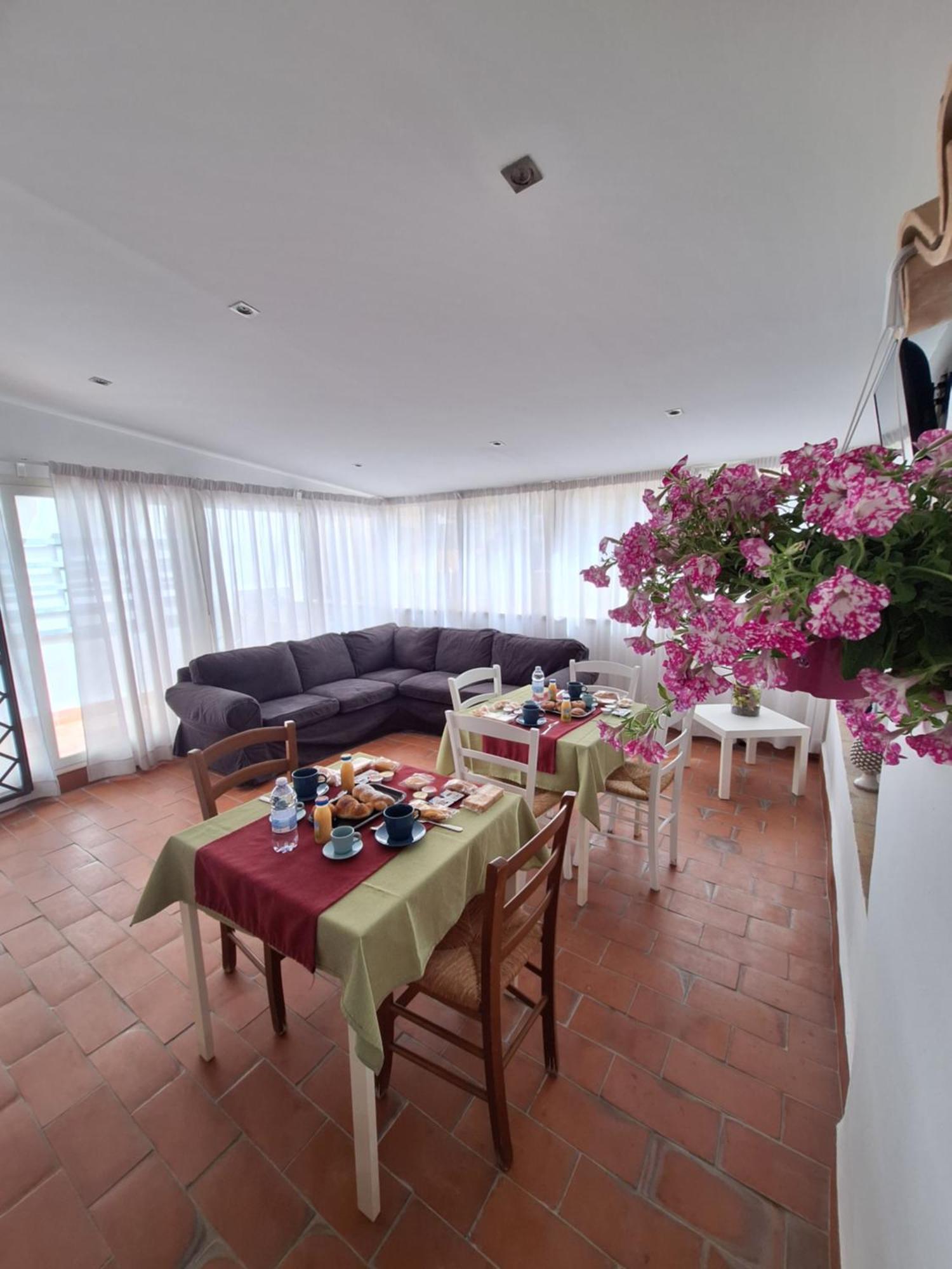 B&B Antichi Colori Cinisi Luaran gambar