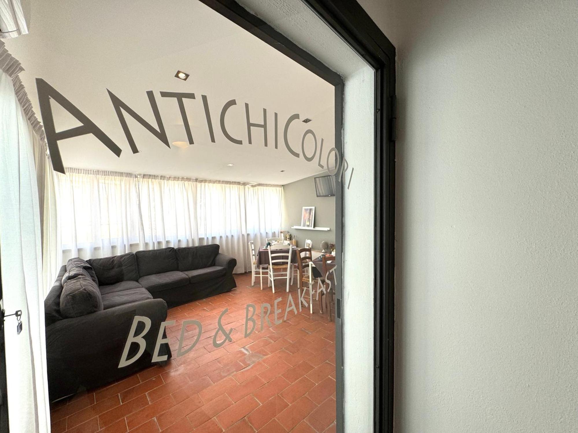 B&B Antichi Colori Cinisi Luaran gambar